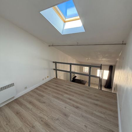 Location Appartement 1 pièce 27m² - Photo 4