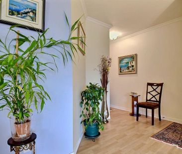 magnifique 4 1/2 dernier etage batiment 1992 - Photo 1