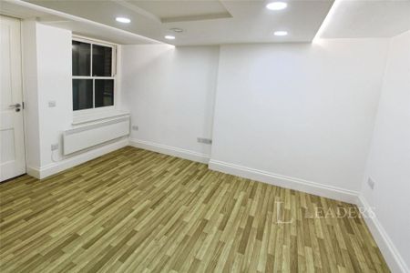 3 bedroom flat to rent - Photo 5