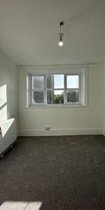 Cheriton Road, Folkestone, CT20 - Photo 4