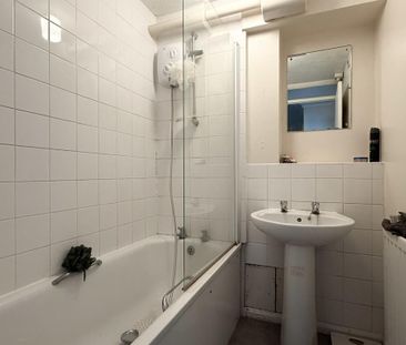 1 bedroom in a house share to rent - Photo 6