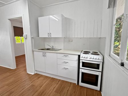 Renovated Unit in Newtown - Photo 4