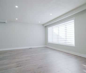 For Lease - 765 Morrish Road Unit# Main, Toronto, Ontario - Photo 3