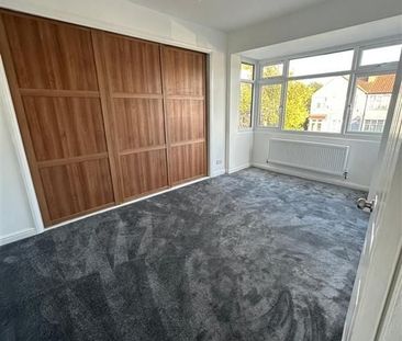 3 Bed Semi-Detached House, Streatham Vale, SW16 - Photo 6