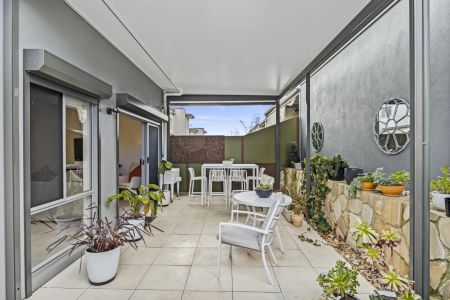 Stylish & Secure Terrace Living in the Heart of Googong - Photo 4