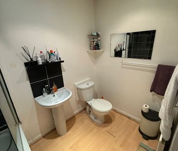 Studio Flat, Mount Ephraim Road, SW16 - Photo 6