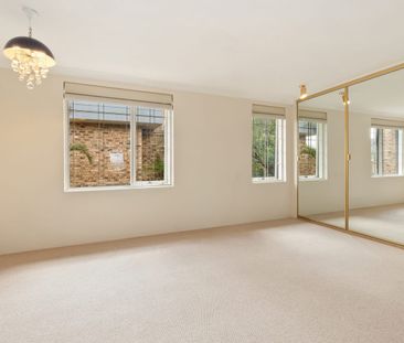 Spectacular Harbour & City Skyline Residence with Expansive Enterta... - Photo 2