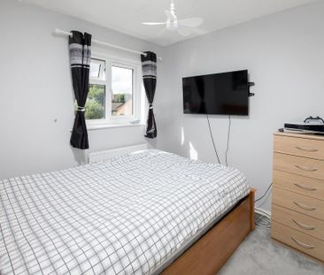 3 bedroom detached house to rent - Photo 3