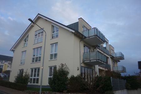 Moderne 3 ZKB-Dachgeschosswohnung mit 2 Balkonen in Top Lage von Eltville am Rhe ... - Photo 3