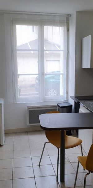 Appartement 1 pièce à Le Lude - Photo 2