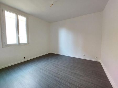 Location Appartement 2 pièces 32m² CAUDEBEC LES ELBEUF 76320 - Photo 5