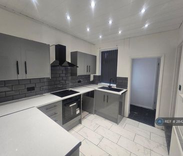 2 bedroom terraced house to rent - Photo 6