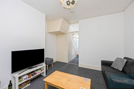 4 bedroom house share to rent - Photo 2