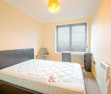 2 bedroom apartment to rent - Photo 5