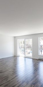 LOGEMENT 4 1/2 HAUT DE GAMME AVEC GARAGE - Photo 4