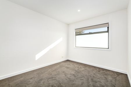 1/153 Wood St, Preston VIC 3072 - Townhouse For Rent | Domain - Photo 2