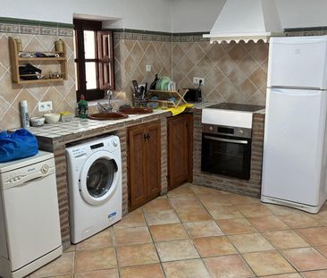 Piso de alquiler en Cortijo Rapio Periana, 29710, Periana - Photo 2