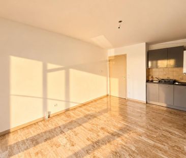 Location Appartement 1 pièce 23m² ANTIBES 06600 - Photo 2
