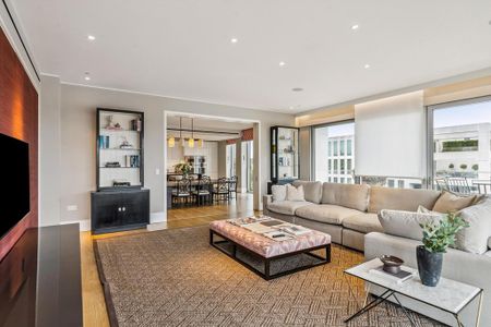 4 bedroom flat to rent - Photo 3