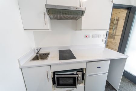 Studio Flat, Pershore Road, B5 - Photo 3