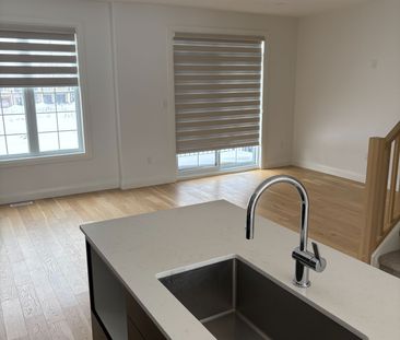 For Lease - 235 Kennington Way Unit# 37, London South, Ontario - Photo 6