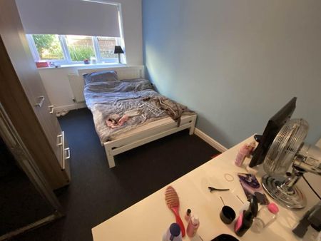 4 bedroom house to rent - Photo 3