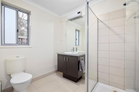 Beautiful Family Home in Peninsula Sands Estate - Photo 5