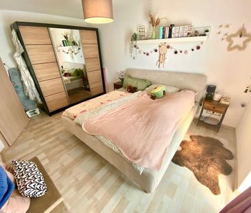 <h1 class="md:text-xl md:leading-6 mt-4 md:mt-10 lg:mb-6 mb-3 text-... - Photo 3