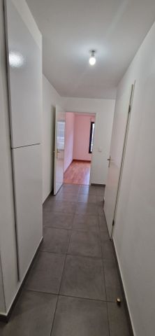 Location Appartement 2 pièces 51m² JOINVILLE LE PONT 94340 - Photo 5