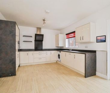 3 bedroom property to rent - Photo 6