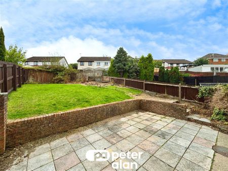 St. Peters Drive, Pontllanfraith, BLACKWOOD - Photo 2