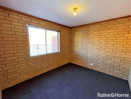 IN THE HEART OF THE CBD - Photo 3