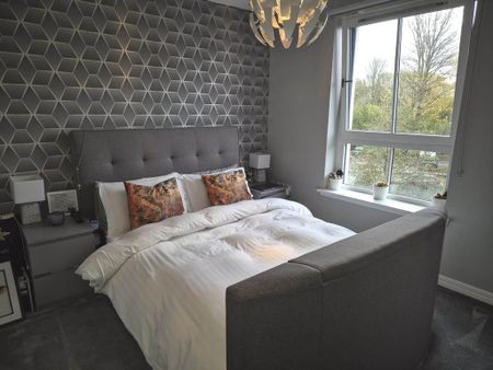 2 bedroom flat to rent - Photo 3