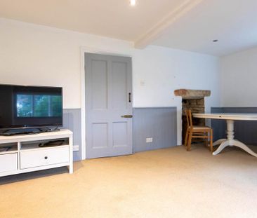 2 bedroom cottage to rent - Photo 1