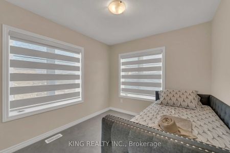 For Lease - 127 Blacksmith Drive, Woolwich, Ontario - Photo 5