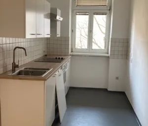 Helle Singlewohnung mit sonniger Loggia - Photo 1