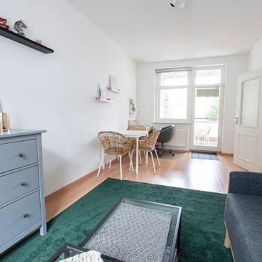 Zweiraumwohnung mit großer Terrasse im Zentrum - Photo 1