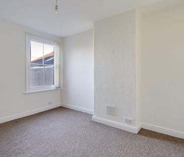 3 Bed House - Photo 5