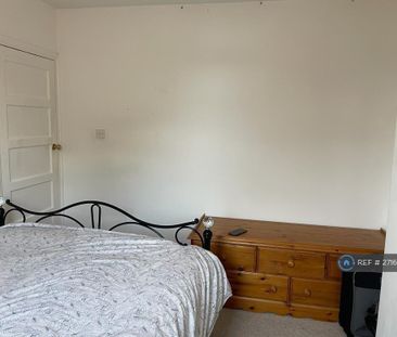 3 bedroom end of terrace house to rent - Photo 5