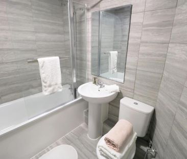 2 bedroom flat to rent - Photo 5