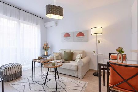 Pasaje Los Azahares, Sevilla, Andalusia 41003 - Foto 3