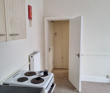 Studio Flat, Edgbaston, B16 - Photo 2