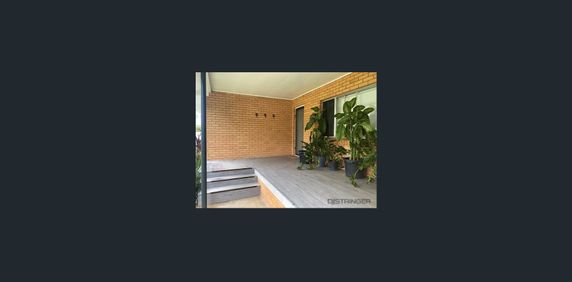 QUAINT LOWSET HOUSE IN TUGUN- walk to the beach! - Photo 2