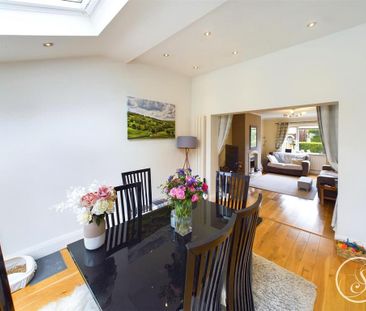 4 bedroom semi-detached house to rent - Photo 4