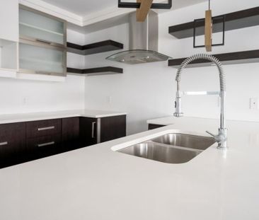 Maison à étages à louer - Brossard (Noms de rues (L)) Maison à étag... - Photo 1
