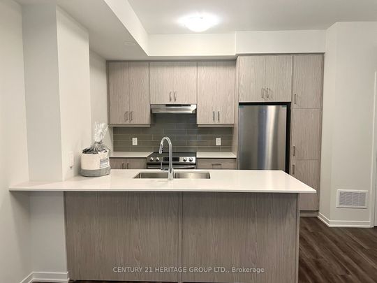 For Lease - 39 Honeycrisp Crescent Unit# 78, Vaughan, Ontario - Photo 1