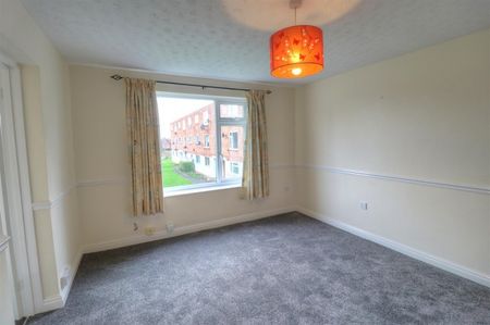 3 BED Flat To rent - Photo 3