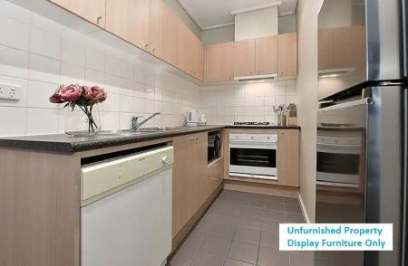 “Unfurnished 1 bedroom apartment is positioned to please on the fifth floor of the Elm Tower” - Photo 2