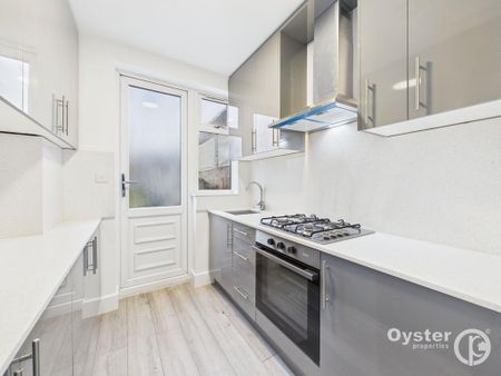 3 bedroom terraced house to rent - Photo 2