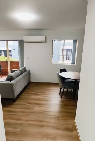 2 bed 2 bath-3 - Photo 2